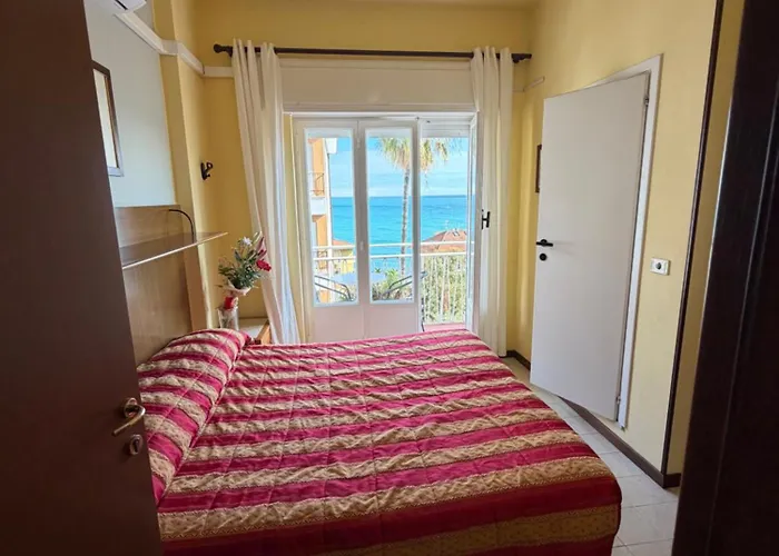 Nettuno Szálloda Diano Marina