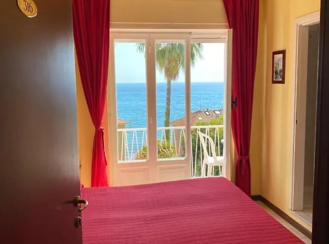 Szálloda Nettuno 3*